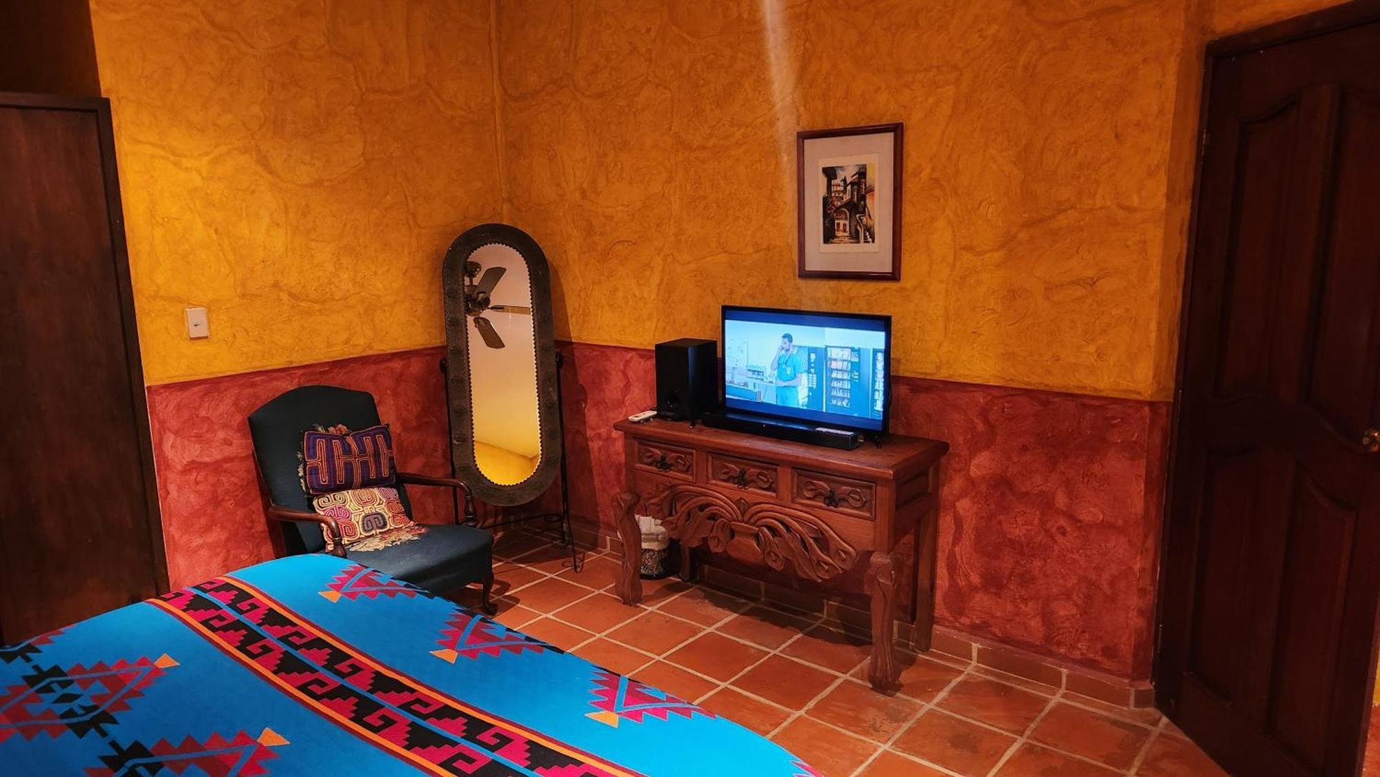 Casa Colonial, Guava Villa