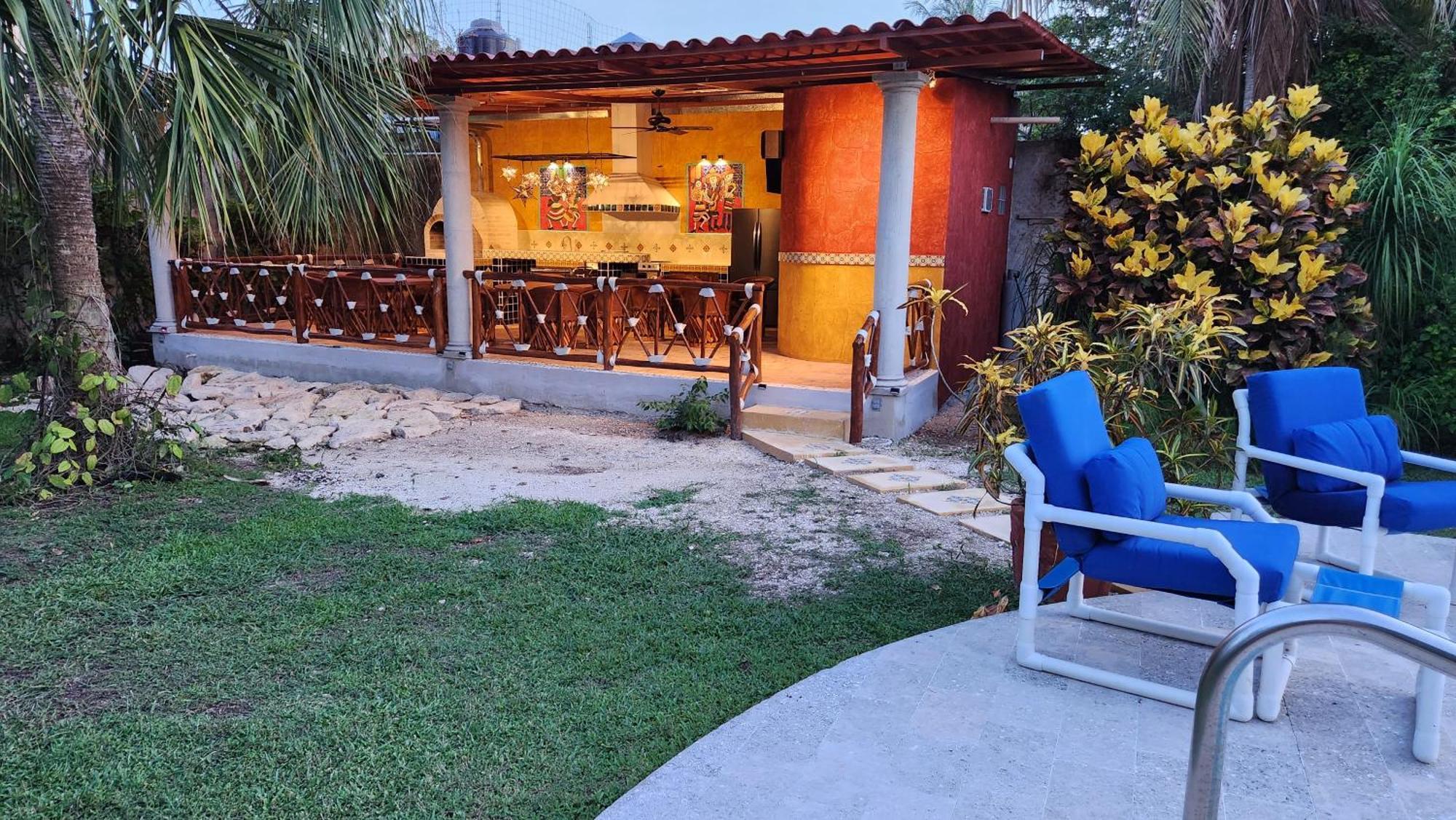 Casa Colonial, Guava *