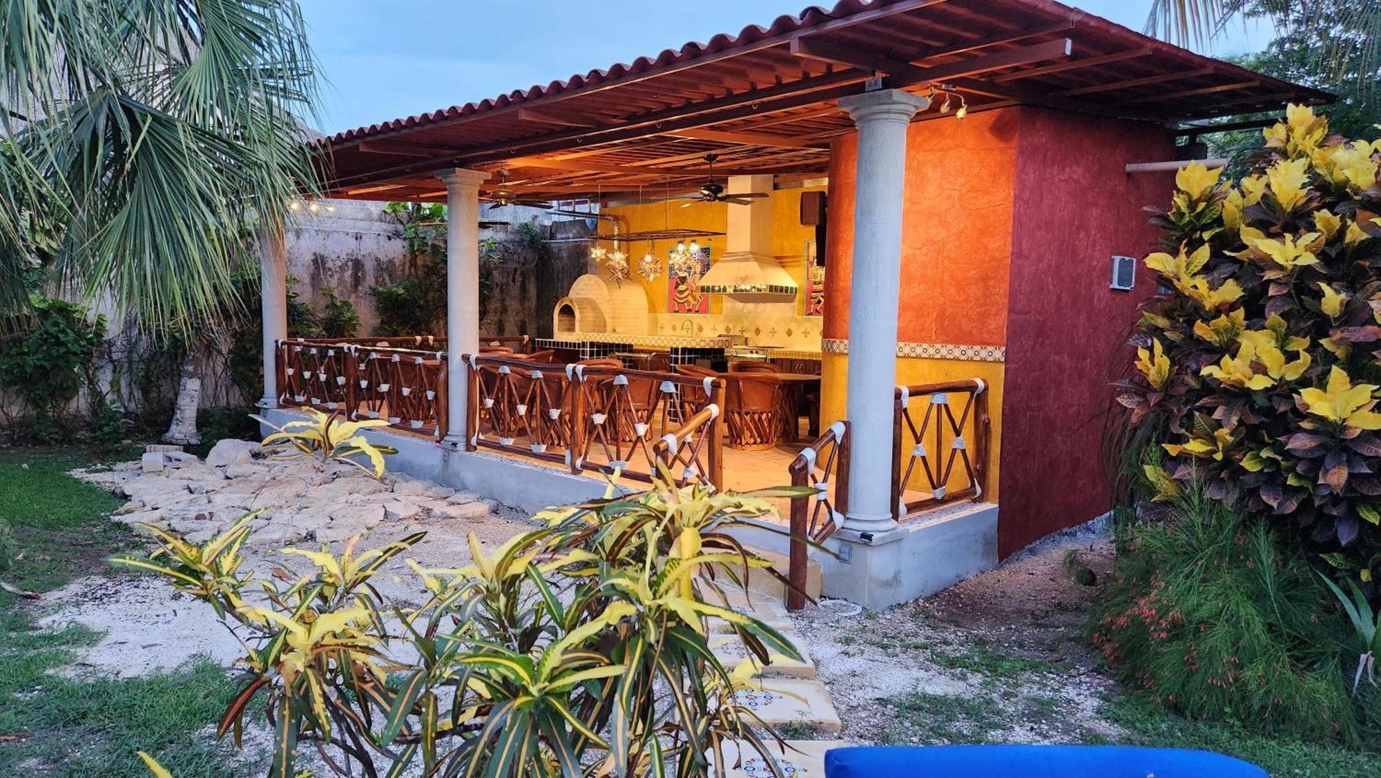 Casa Colonial, Guava *