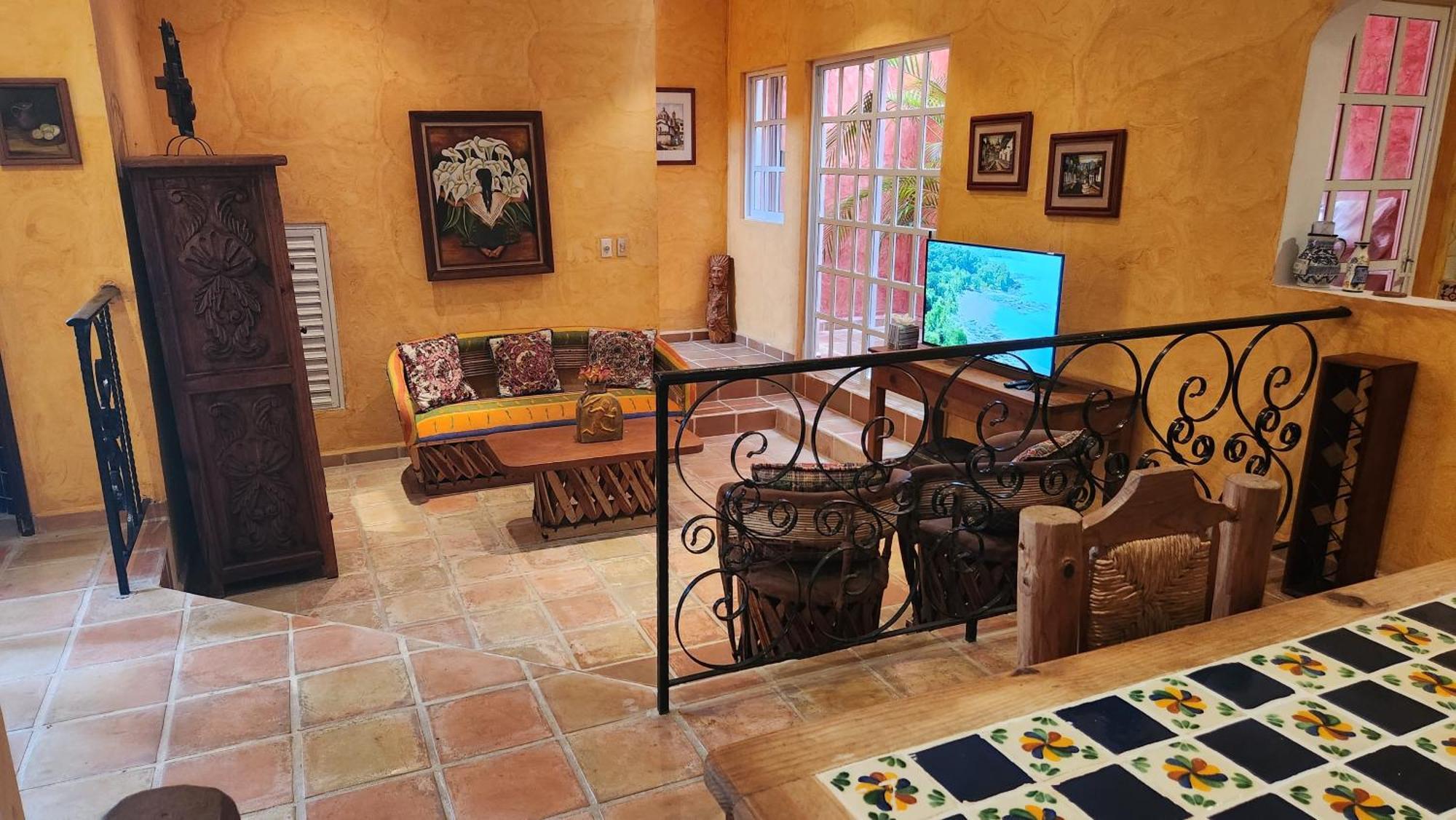 Casa Colonial, Guava *